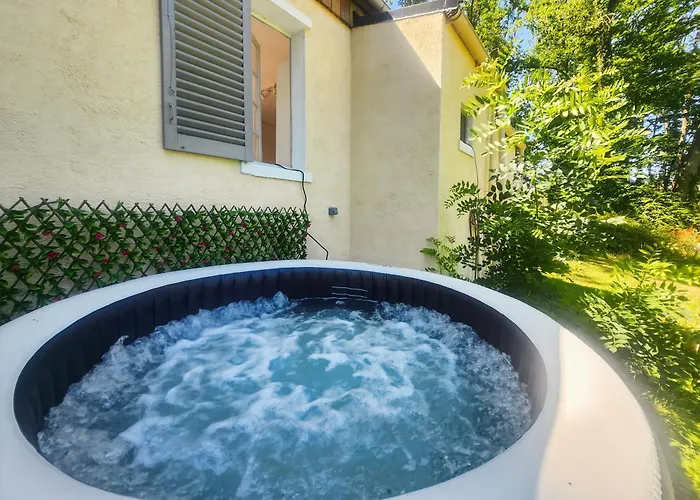 Maison Nature, Jacuzzi, 10 Min De Disneyland Paris Montry